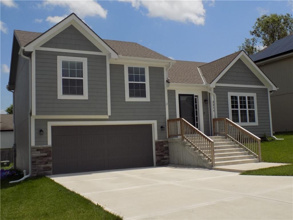 2211 Pike Street — photo 3