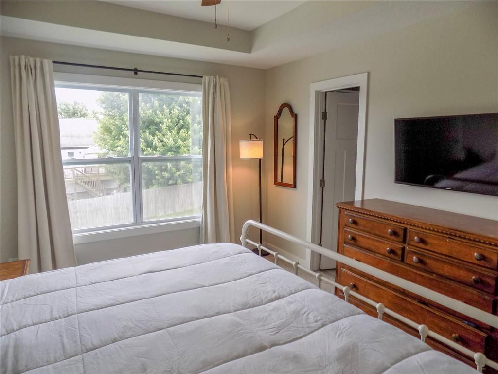 2211 Pike Street — photo 40