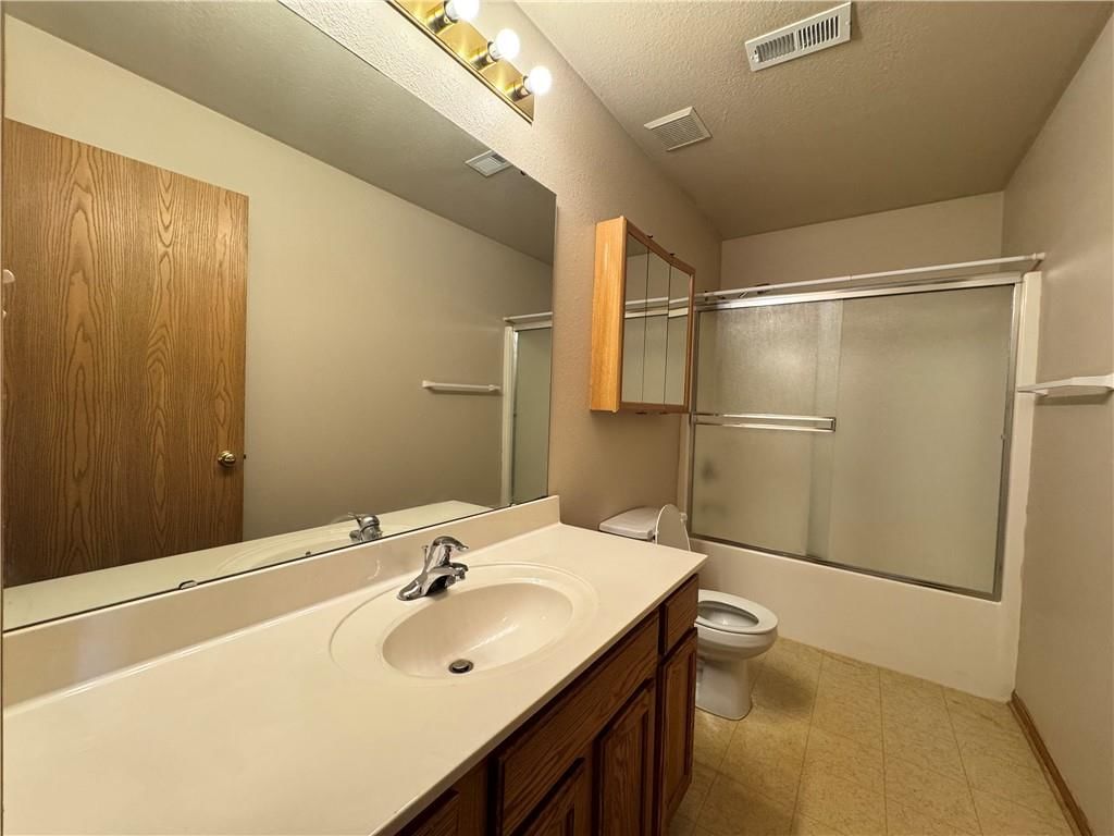 1952 S Powahatan Court — photo 6