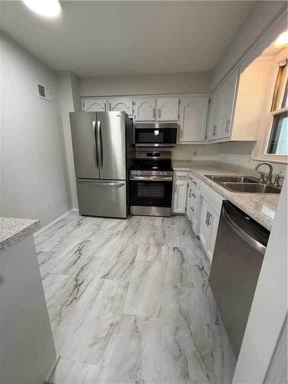 13202 Lowell Avenue — photo 8