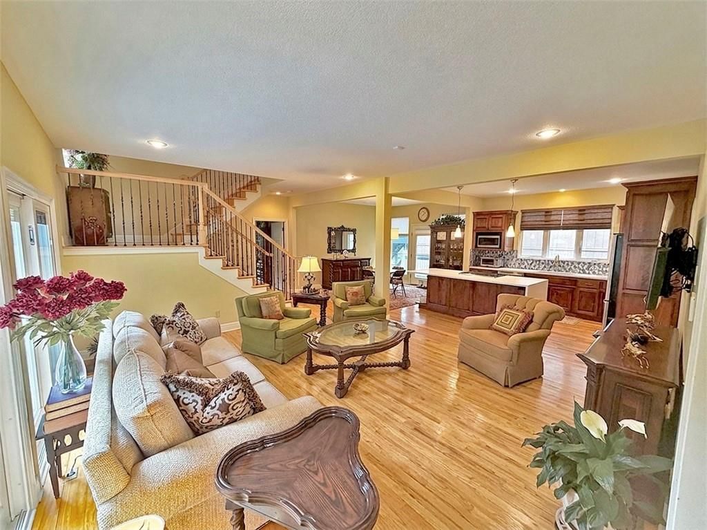 4525 Eaton Street — photo 80