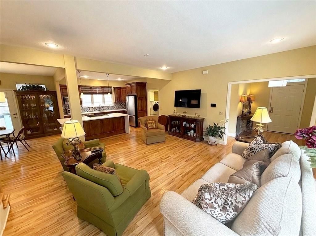 4525 Eaton Street — photo 81