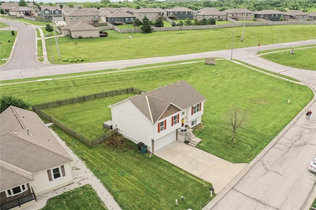 14413 EASTERN Court — photo 31