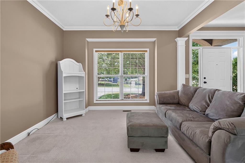 613 SW Derby Drive — photo 8