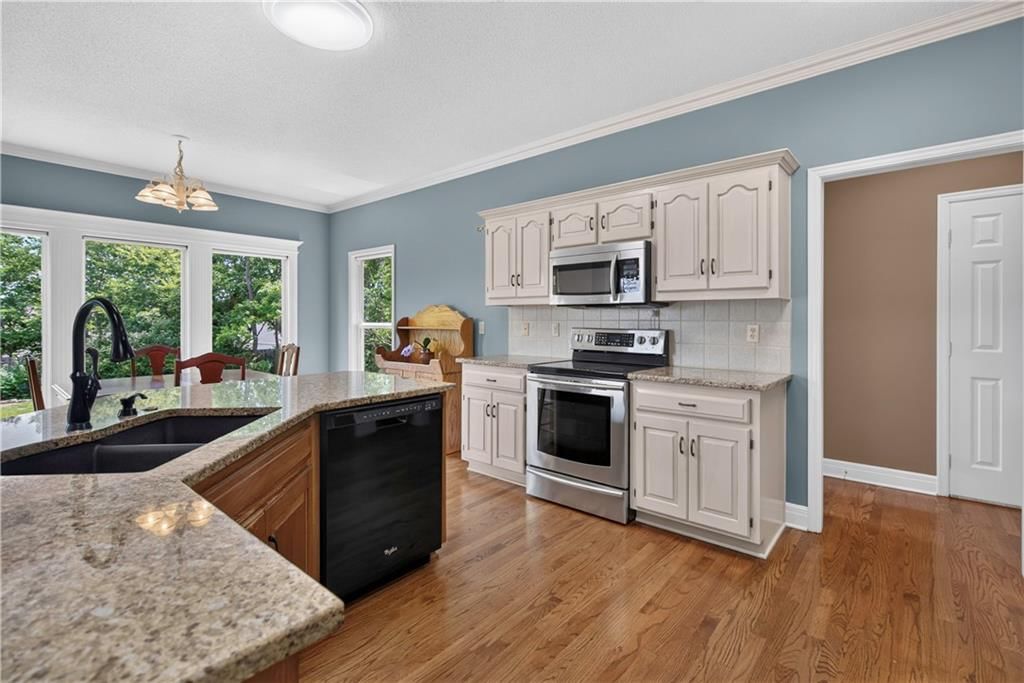 613 SW Derby Drive — photo 17