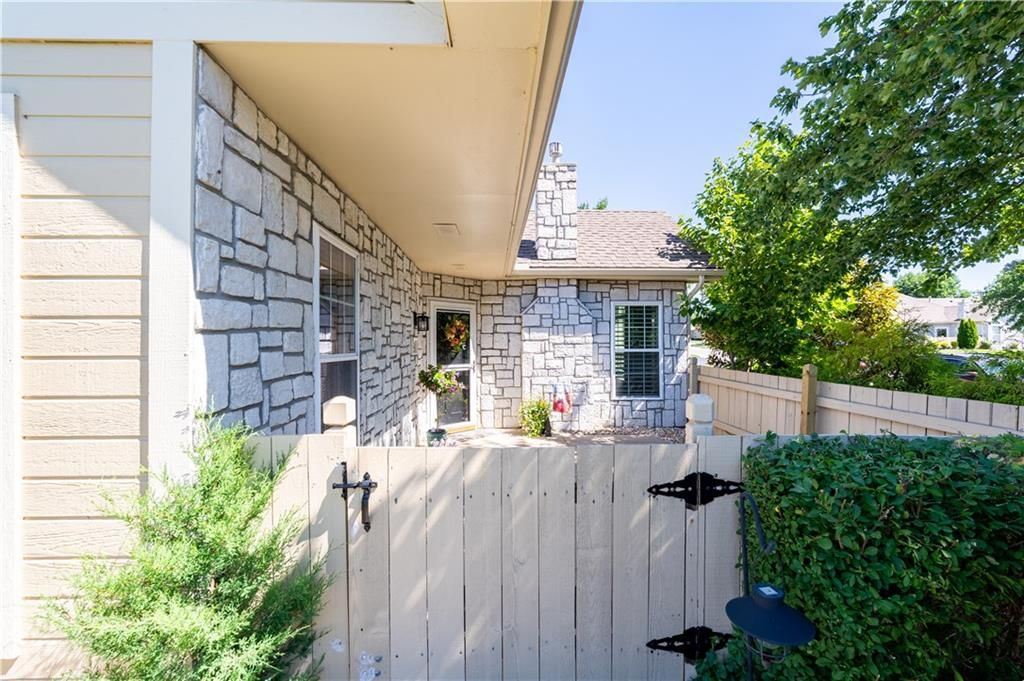 13944 Kenneth Court — photo 4