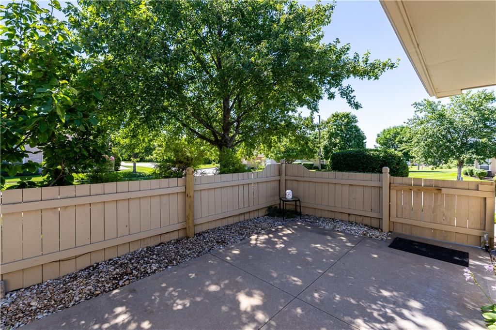 13944 Kenneth Court — photo 26
