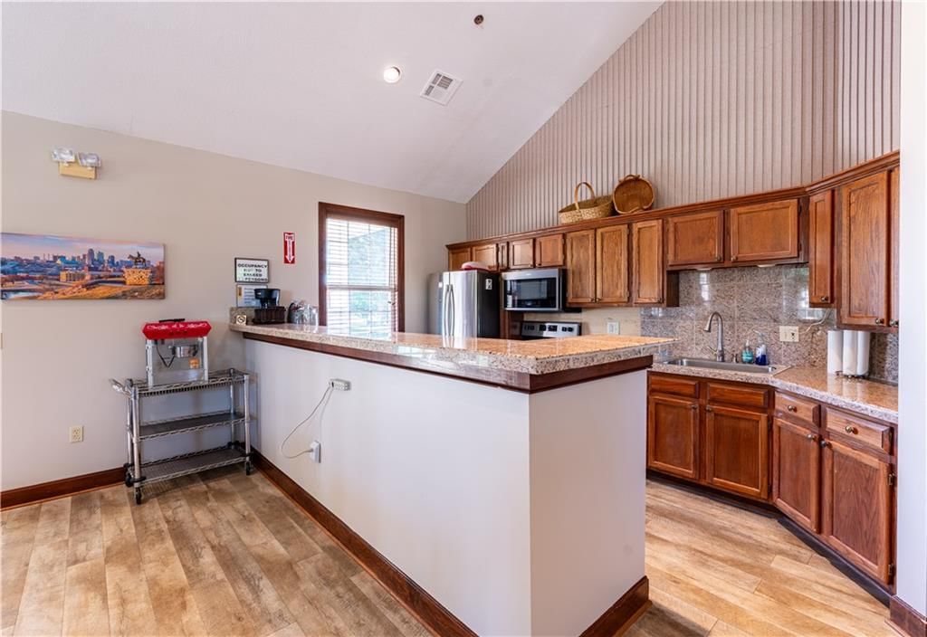 13944 Kenneth Court — photo 31