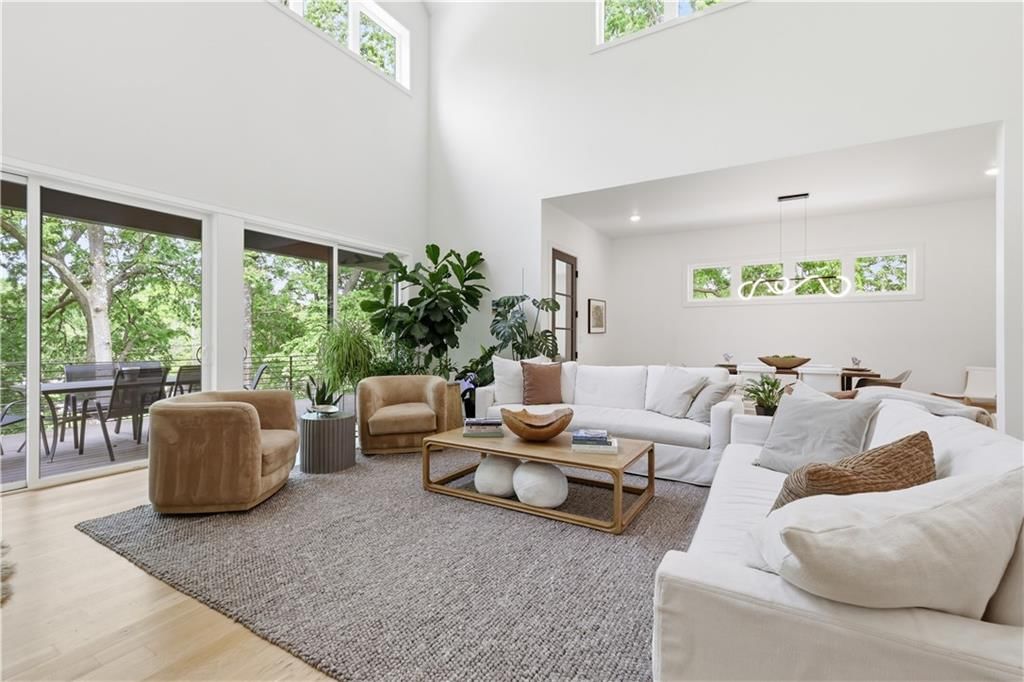 5330 Oak Street — photo 9