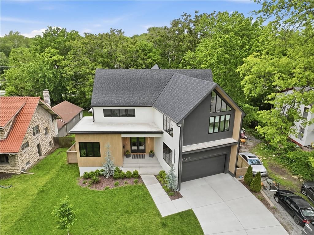 5330 Oak Street — photo 40