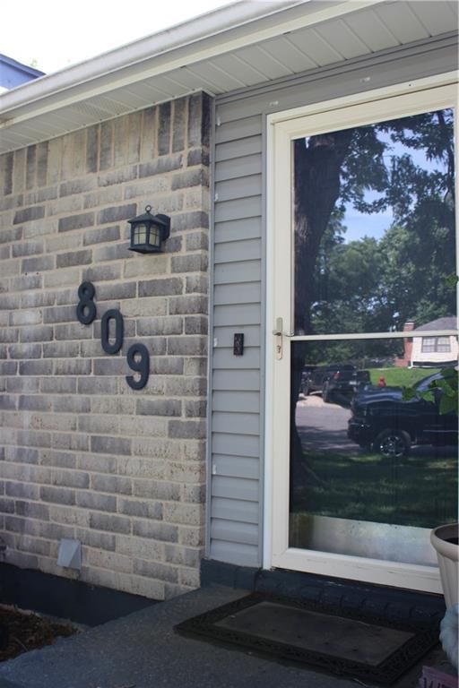 809 NW Arlington Place — photo 4