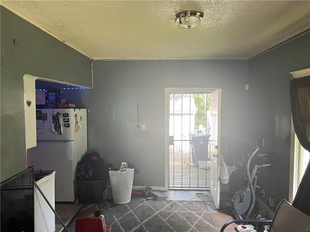 8000 Wayne Avenue — photo 14