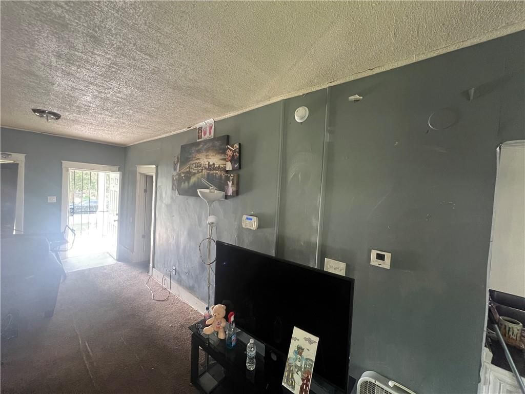 8000 Wayne Avenue — photo 19