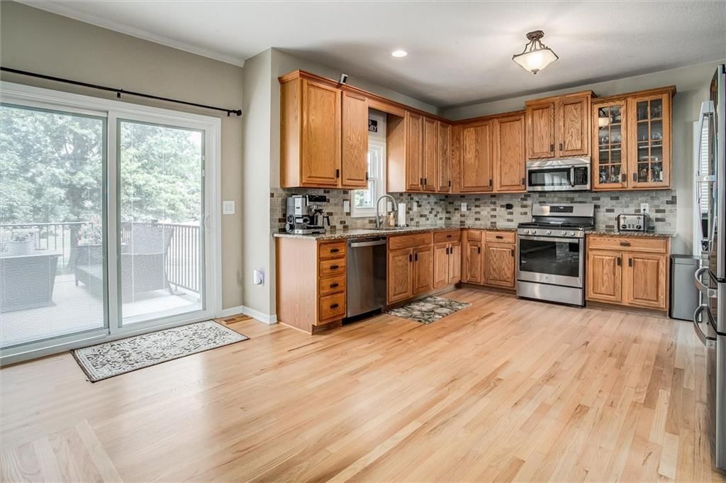 21624 W 58th Street — photo 10
