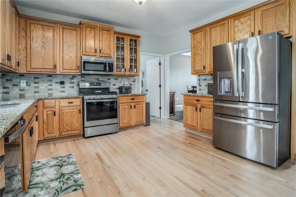 21624 W 58th Street — photo 11