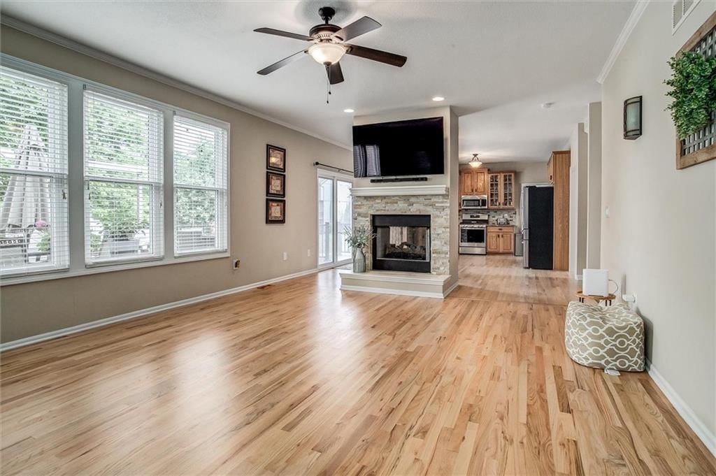 21624 W 58th Street — photo 15