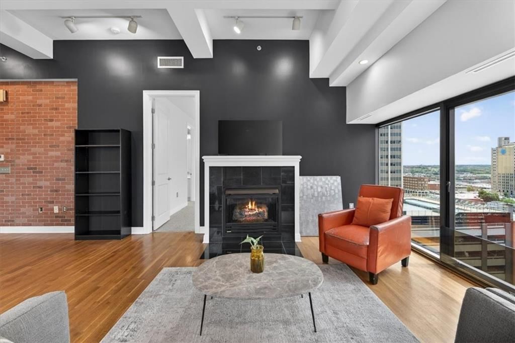 1101 Walnut Street — photo 13