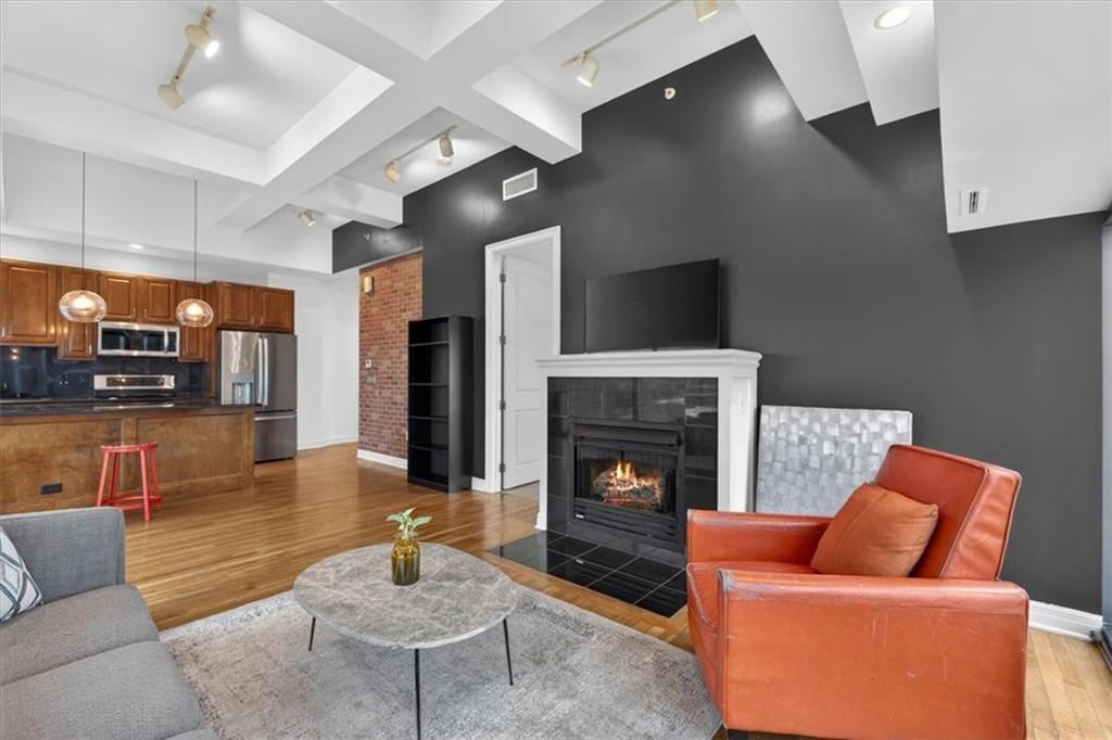 1101 Walnut Street — photo 14