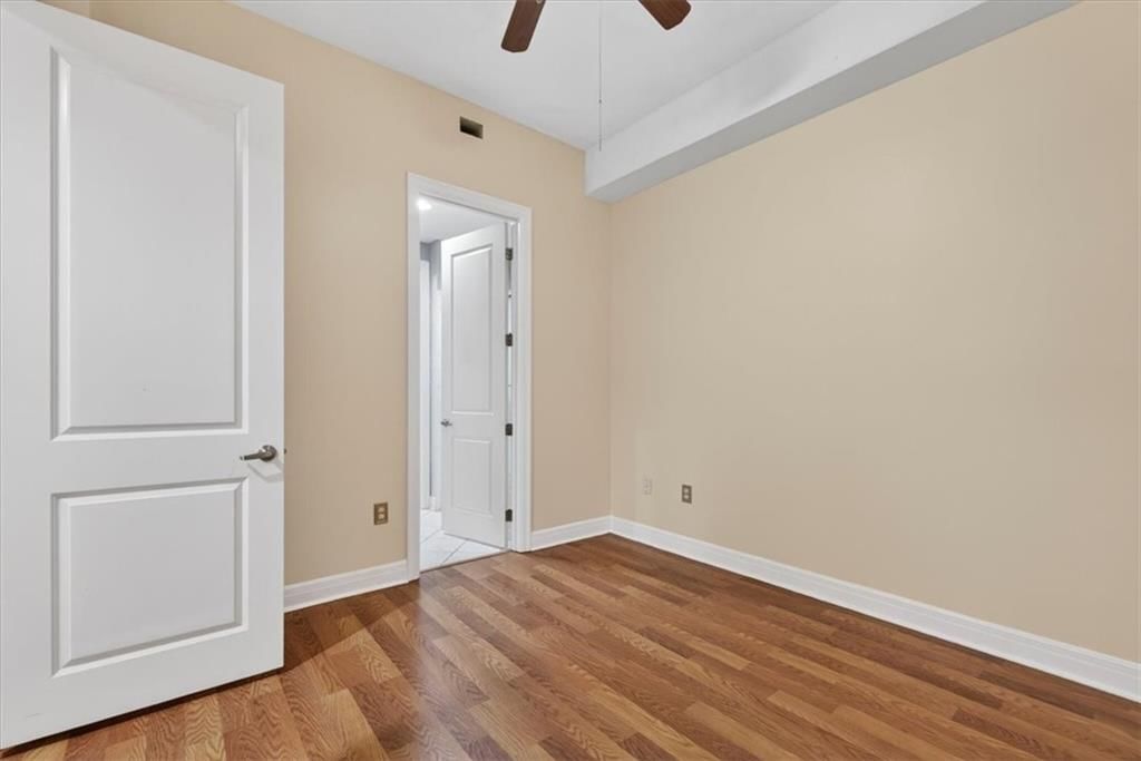 1101 Walnut Street — photo 16