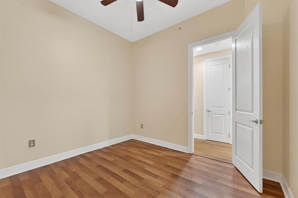 1101 Walnut Street — photo 18