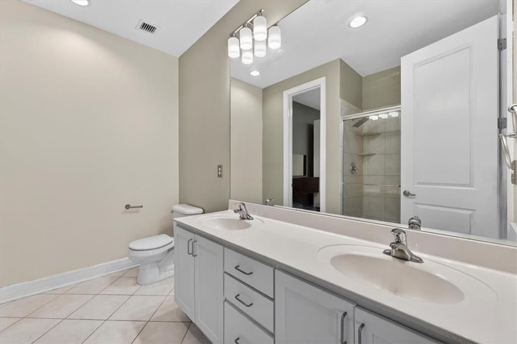 1101 Walnut Street — photo 28