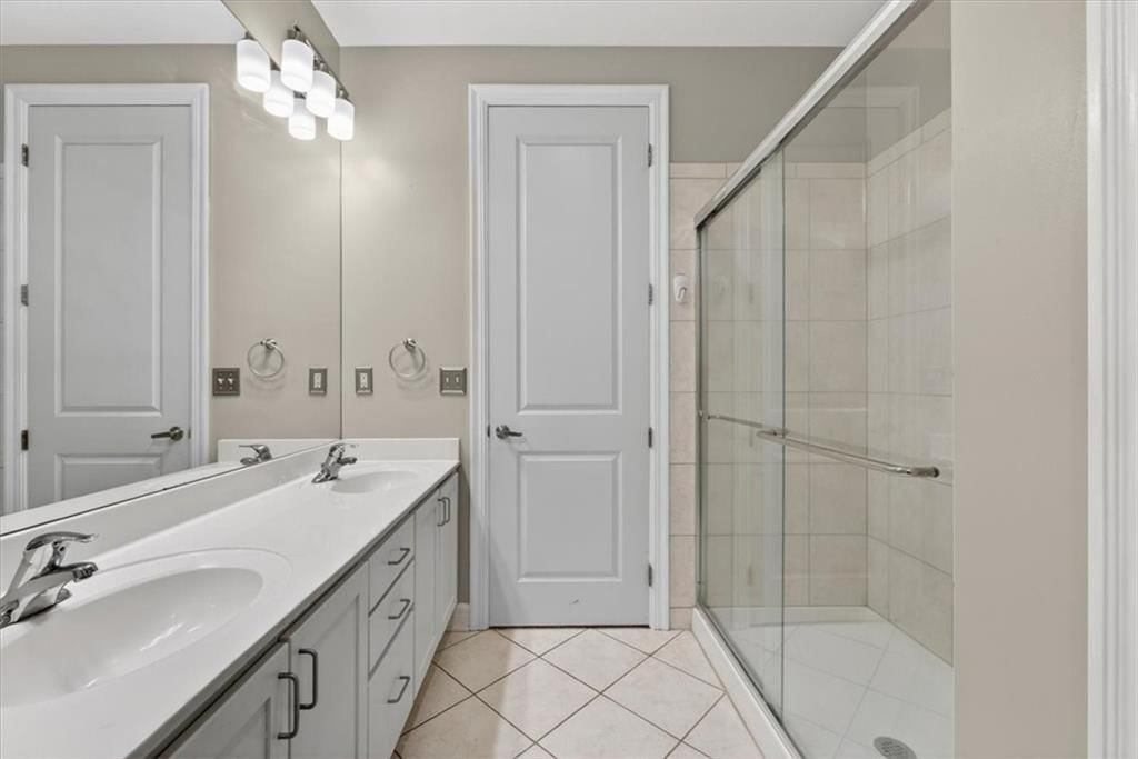1101 Walnut Street — photo 29