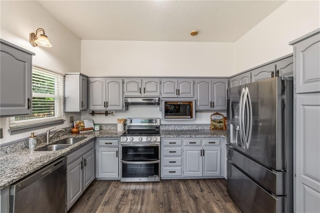 14713 Goodman Street — photo 11
