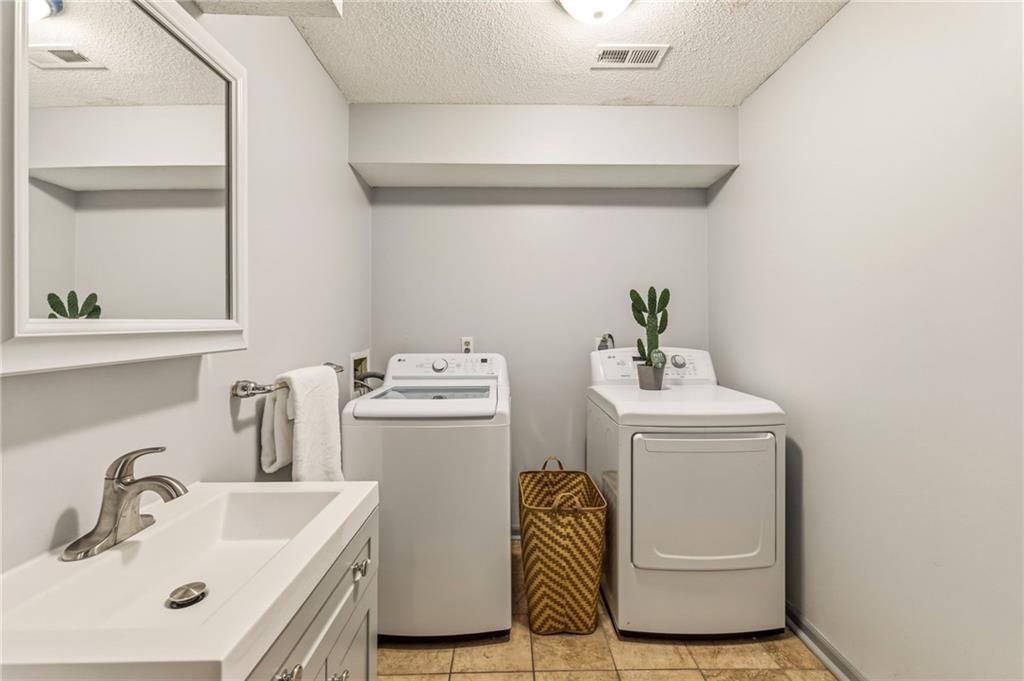 14713 Goodman Street — photo 24