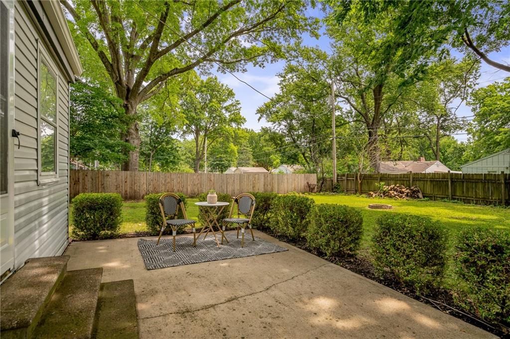 5723 W 70th Street — photo 16
