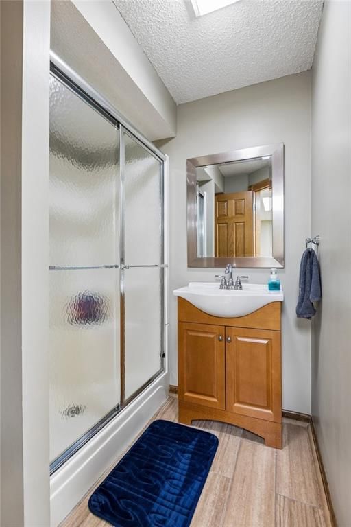 8712 N Lathrop Avenue — photo 28