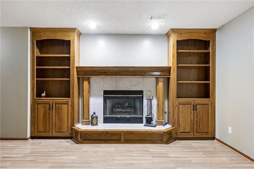 8712 N Lathrop Avenue — photo 31