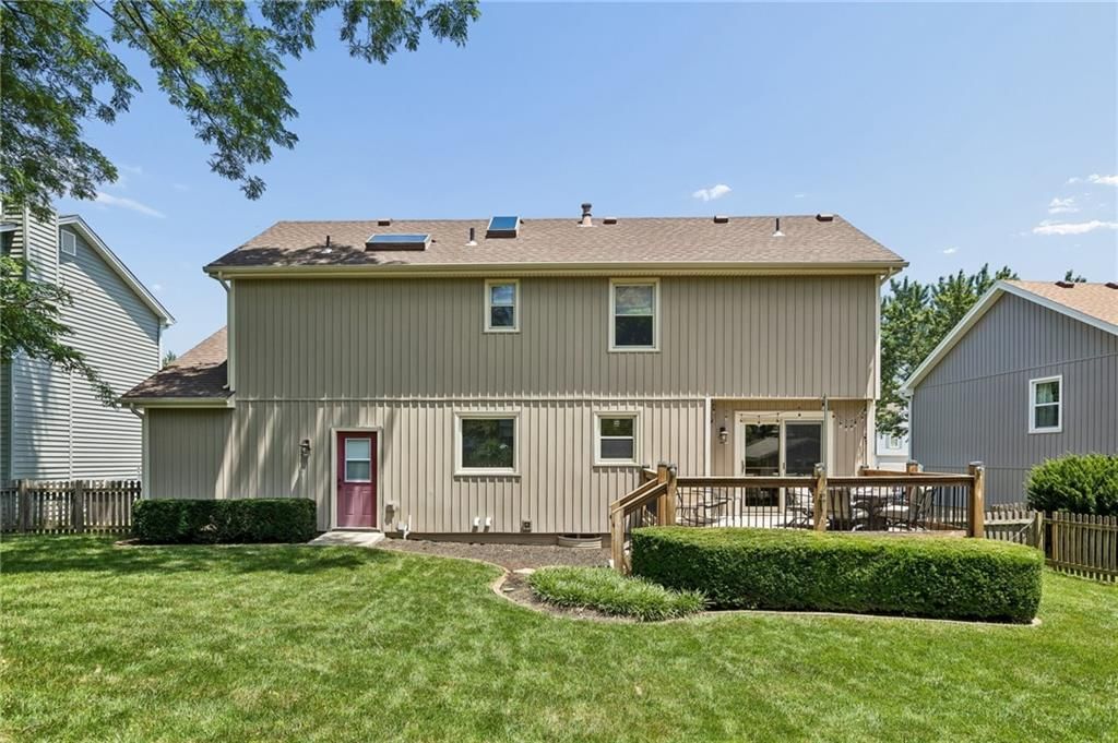 8712 N Lathrop Avenue — photo 36