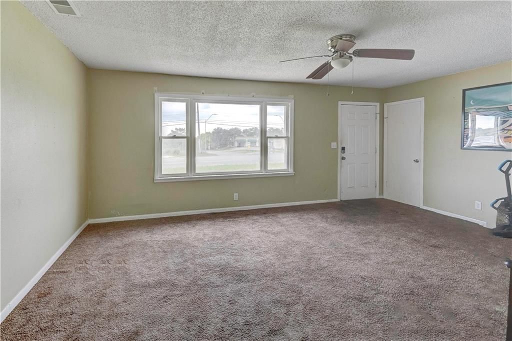 11512 BLUE RIDGE Boulevard — photo 5