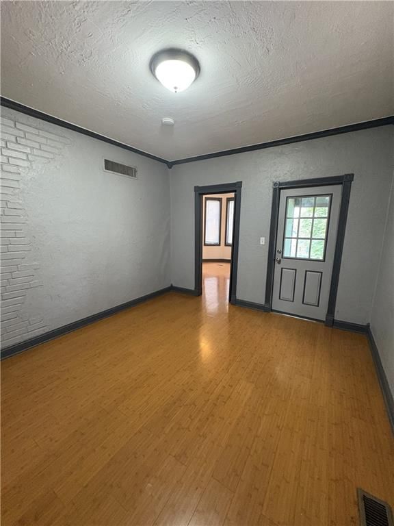 3270 Bell Street — photo 11