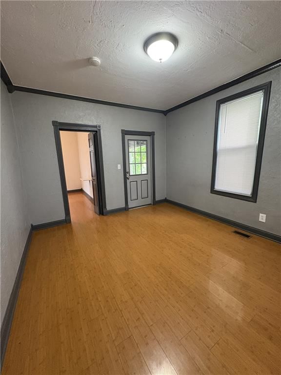3270 Bell Street — photo 12