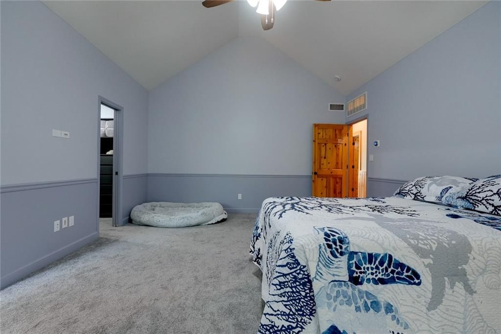 22700 E Blue Mills Road — photo 32