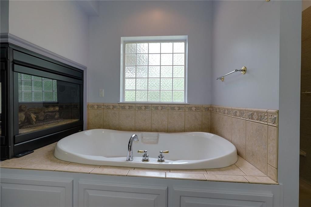 22700 E Blue Mills Road — photo 37