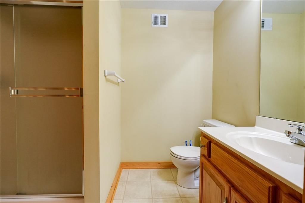 22700 E Blue Mills Road — photo 46
