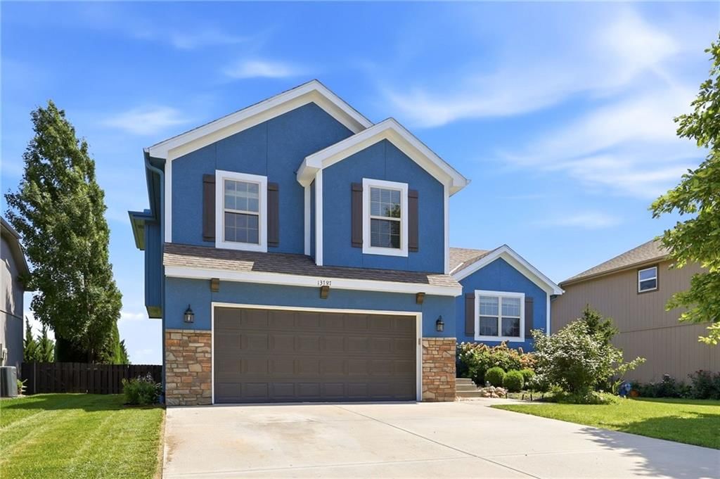 13787 Valleyview Way — photo 2