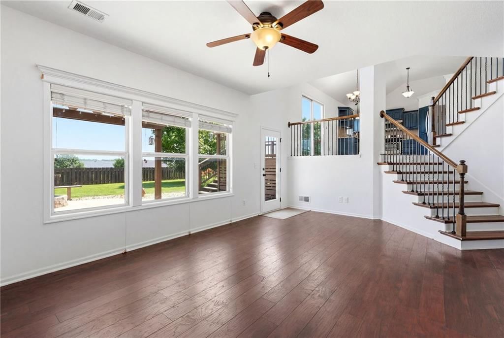 13787 Valleyview Way — photo 27