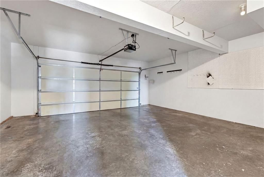 13787 Valleyview Way — photo 31