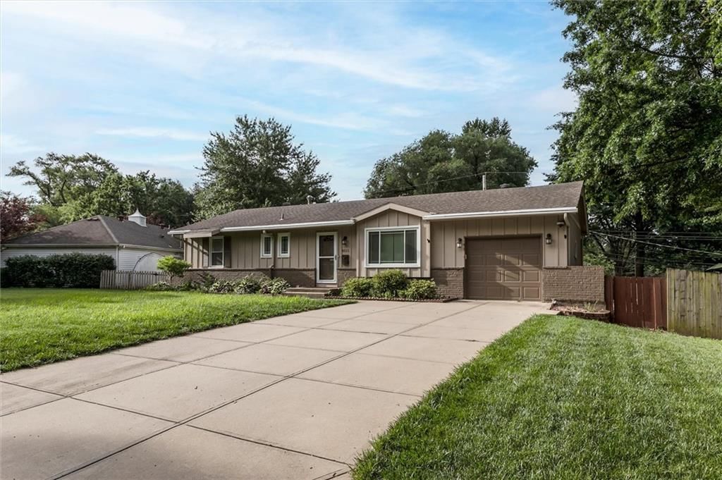 8511 W 92nd Terrace, Overland Park, KS