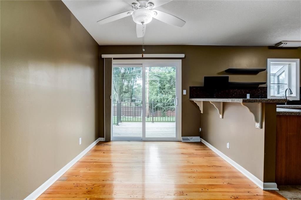 8511 W 92nd Terrace — photo 8