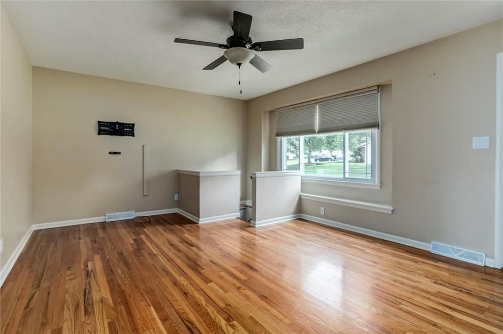 8511 W 92nd Terrace — photo 11