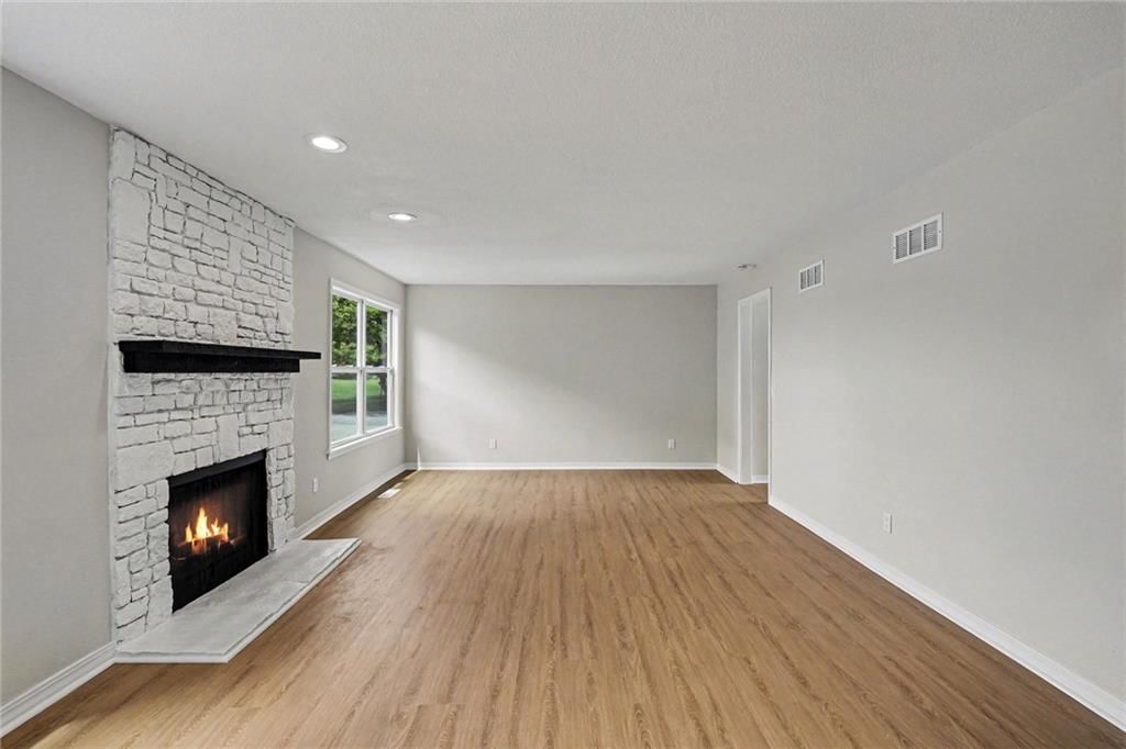 14000 Dunham Street — photo 7