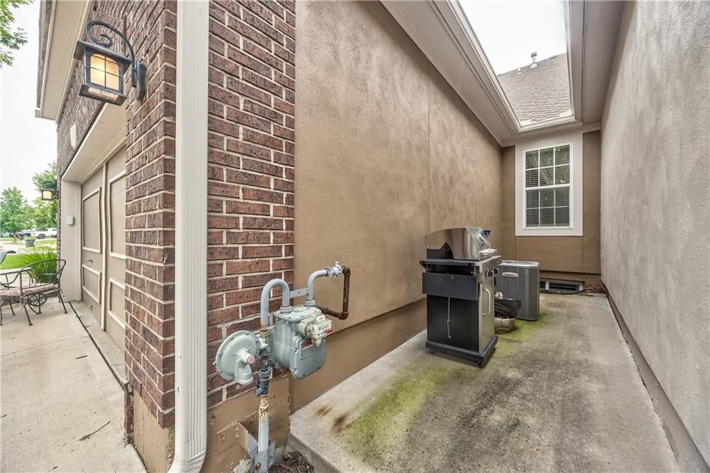 16079 S Brookfield Street — photo 36