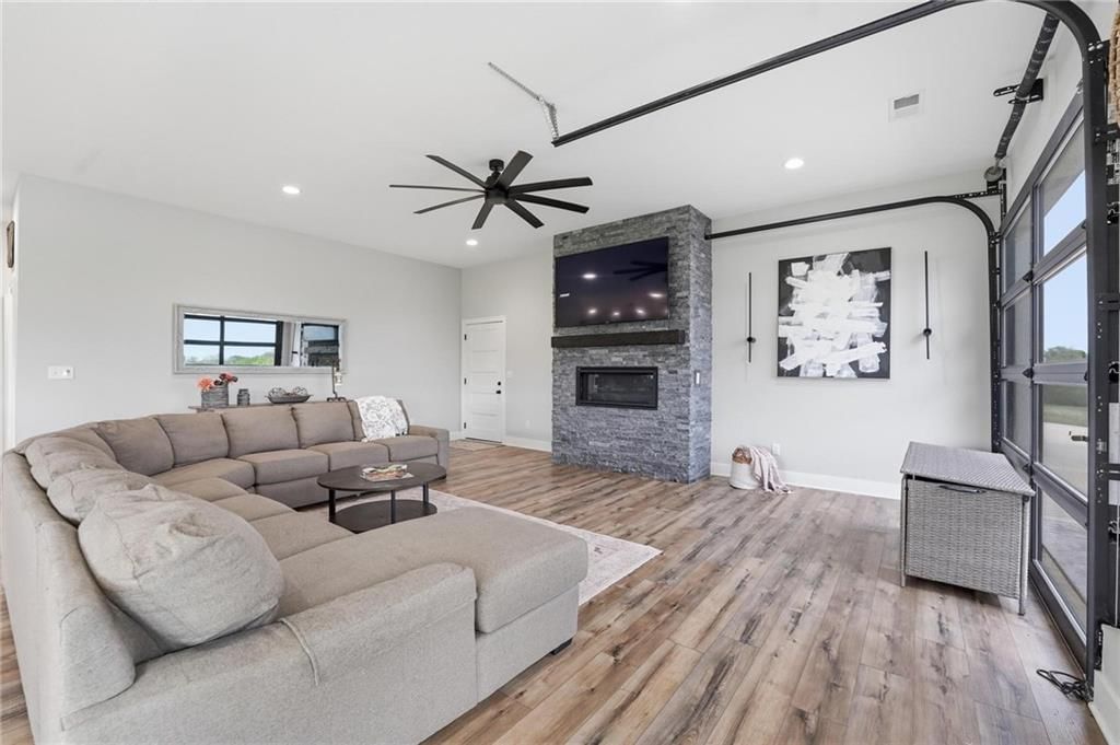 3708 S Sweeney Road — photo 16