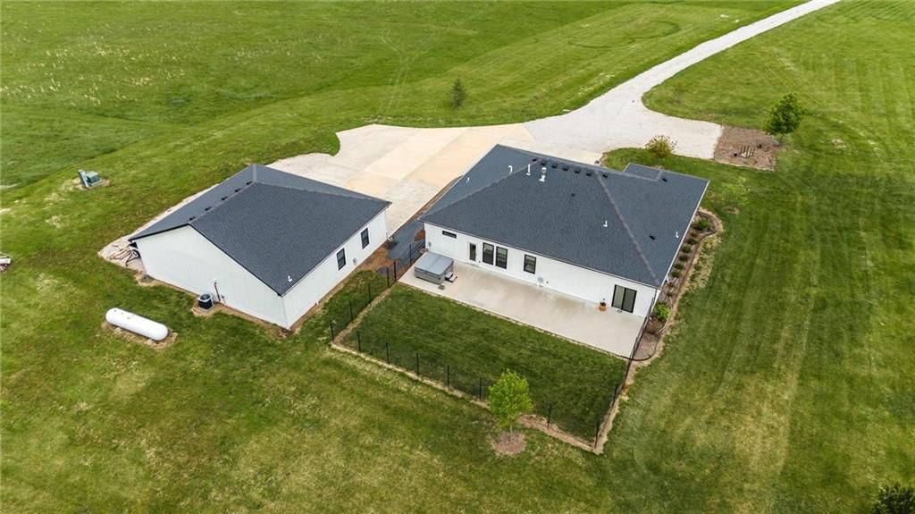 3708 S Sweeney Road — photo 42