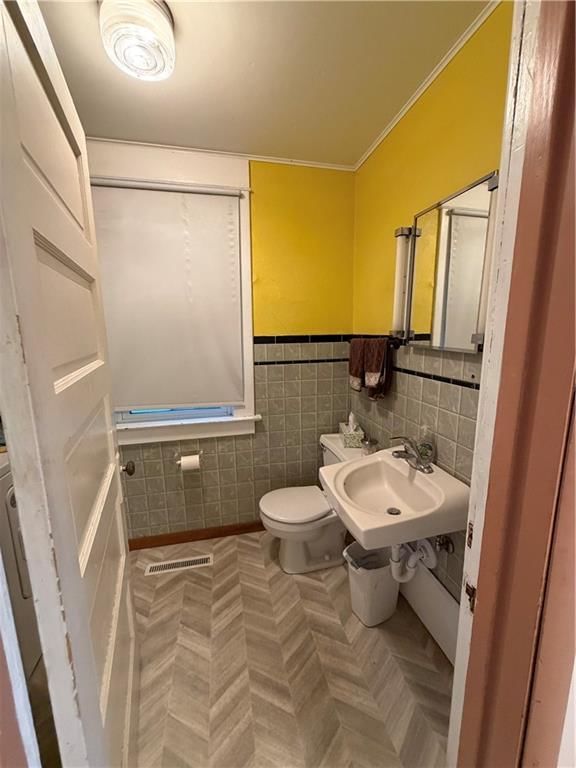 310 S Walnut Street — photo 21