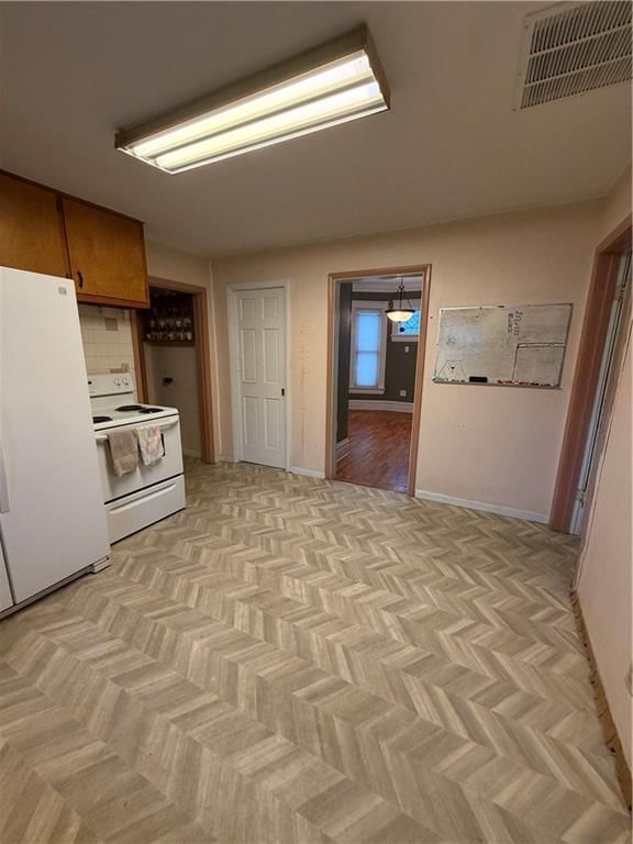 310 S Walnut Street — photo 25
